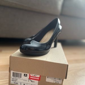 Clarks Adriel Viola black patent pumps